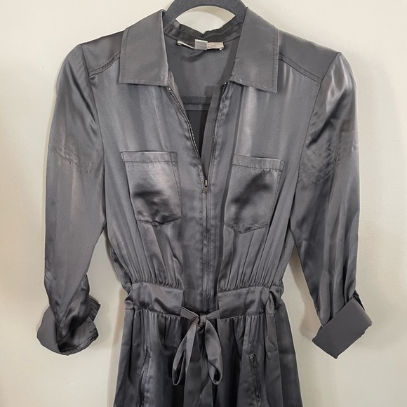 Gray silk dress - Banana Republic - Picture 3 of 3